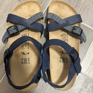 Birkenstock birkis size 38. Like new!